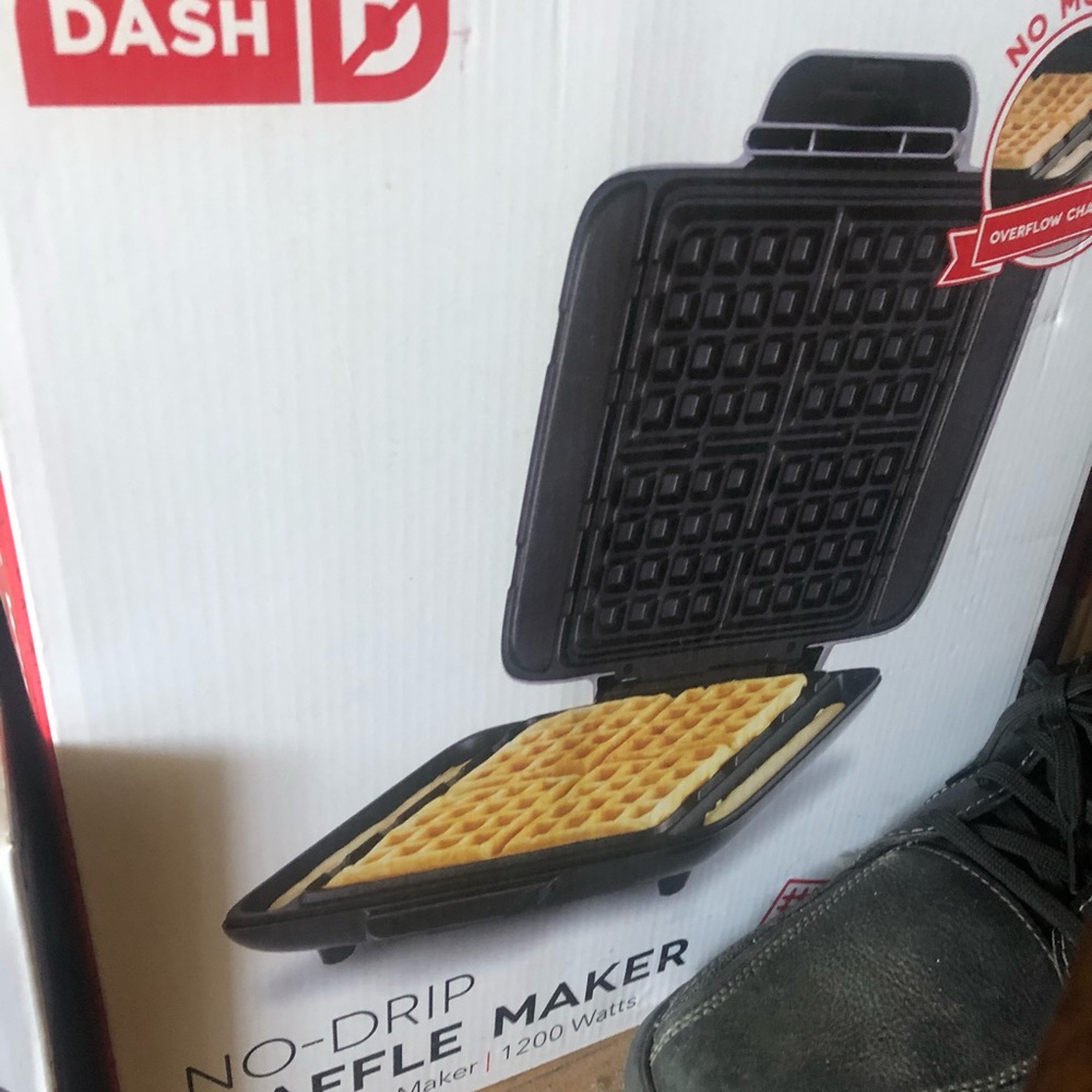 Dash Waffle Maker - Picture 2 of 2